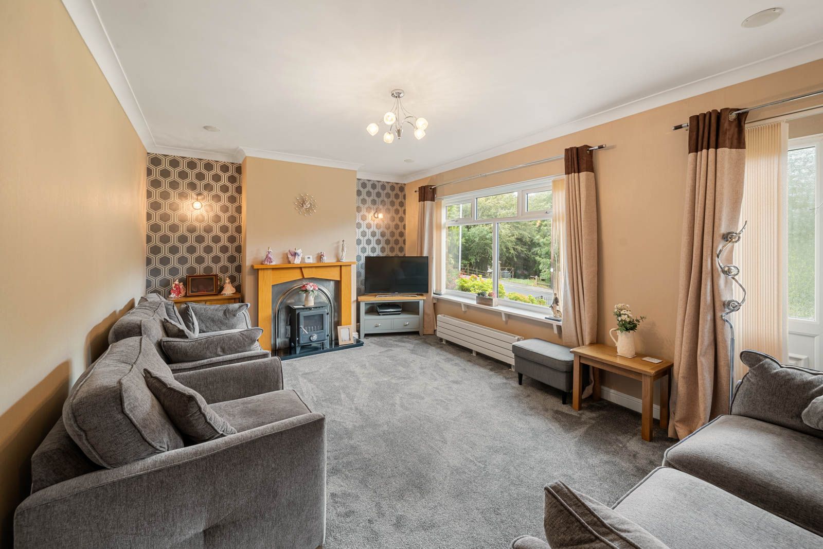 Detached House in Bradford