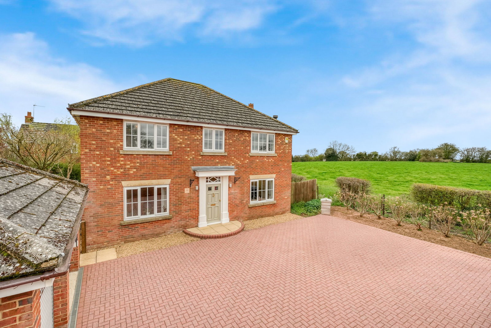 Detached House in Northampton