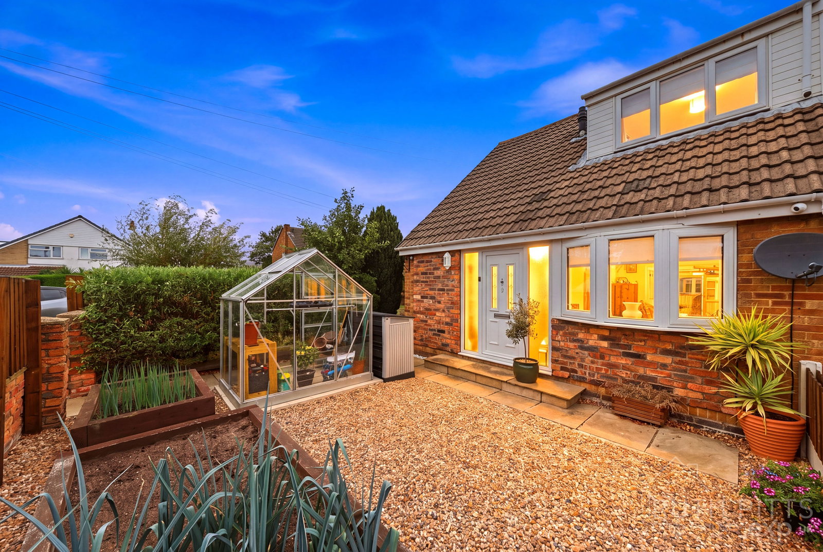 Semi Detached Bungalow for sale in Pontefract, Chiltern Drive, Ackworth, WF7