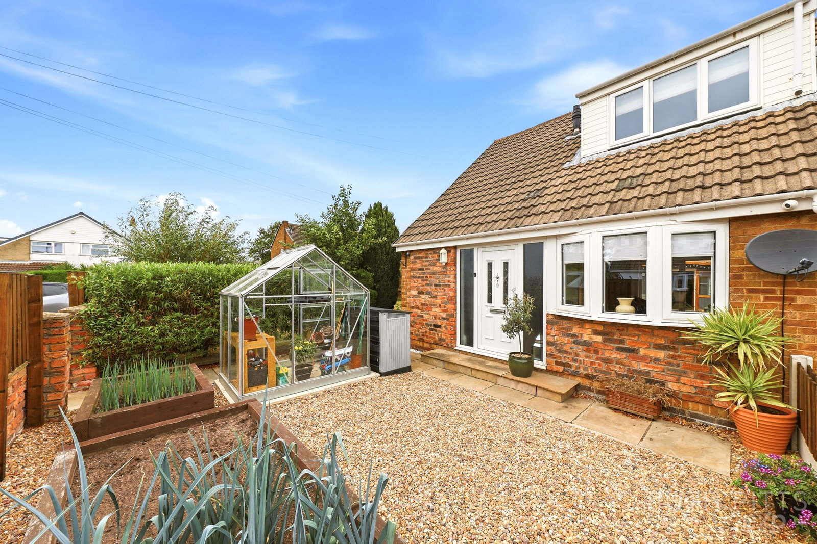 Semi Detached Bungalow for sale in Pontefract, Chiltern Drive, Ackworth, WF7