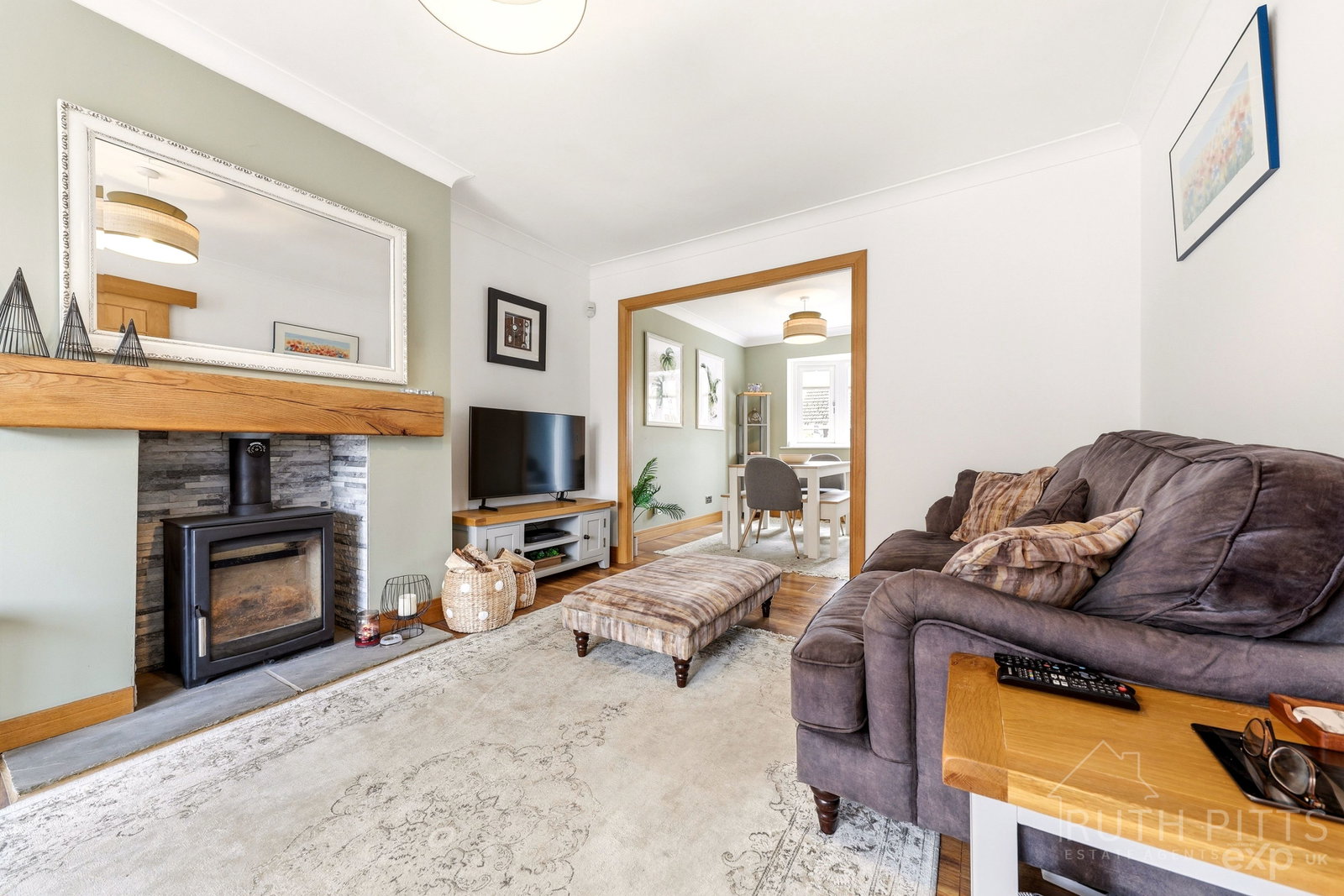 Semi Detached Bungalow for sale in Pontefract, Chiltern Drive, Ackworth, WF7