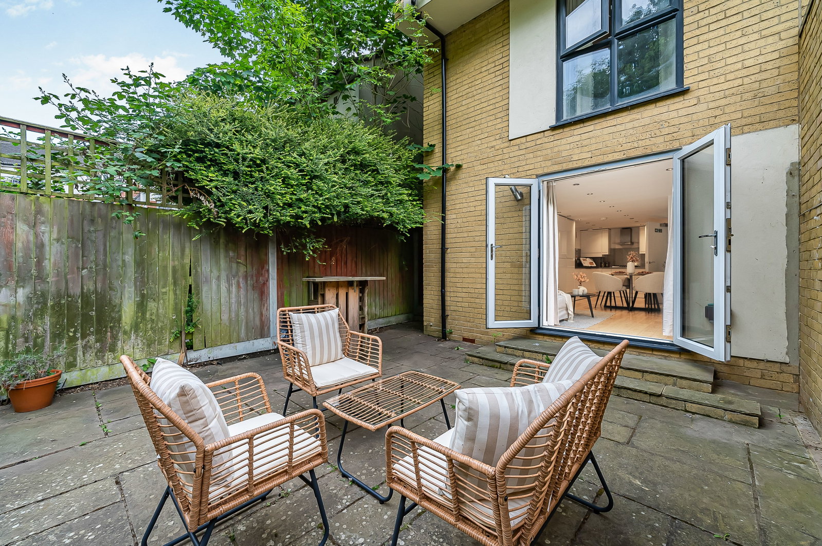Semi Detached House in London