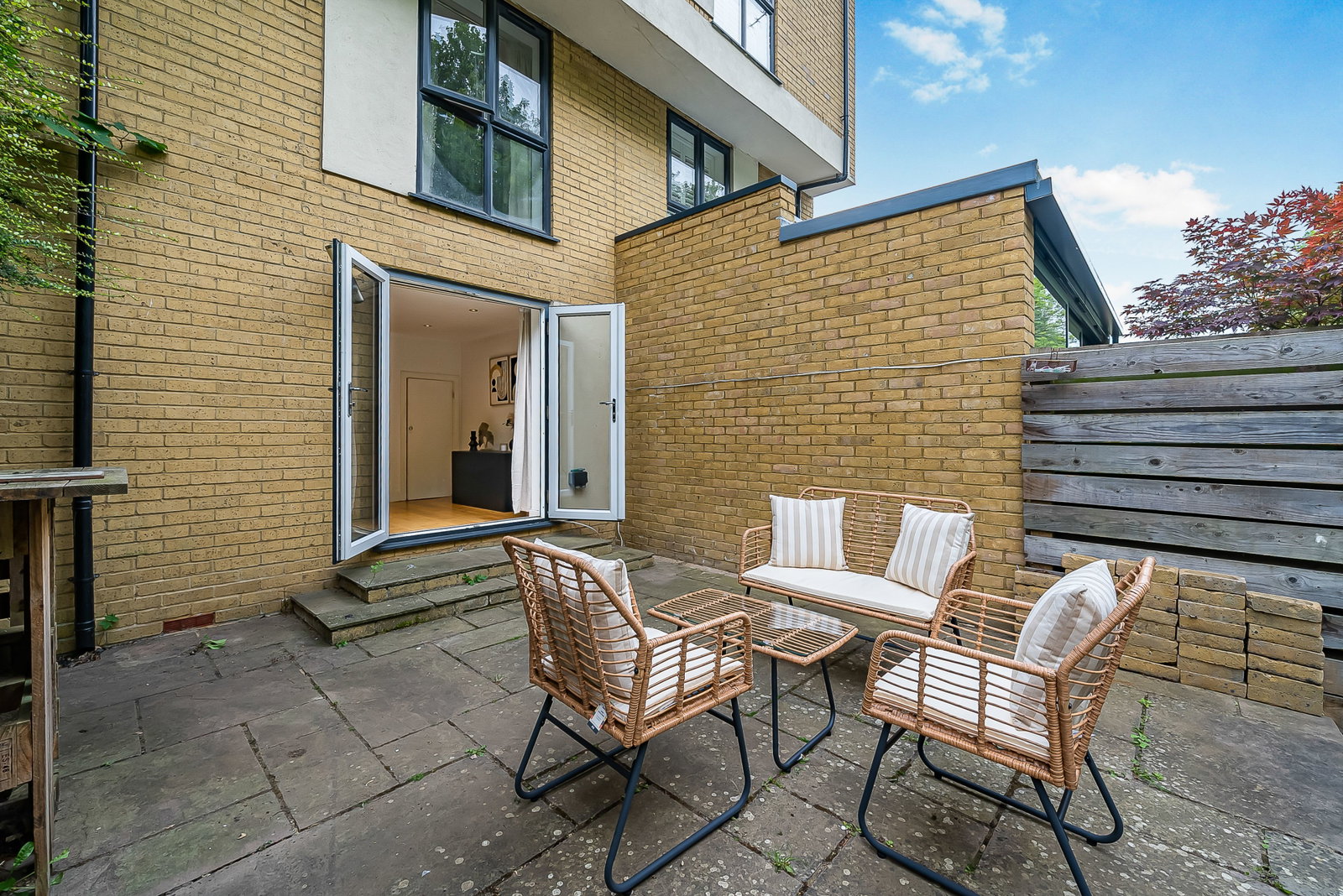 Semi Detached House in London