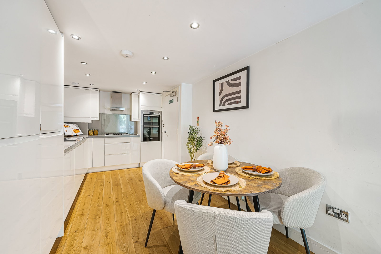 Semi Detached House in London