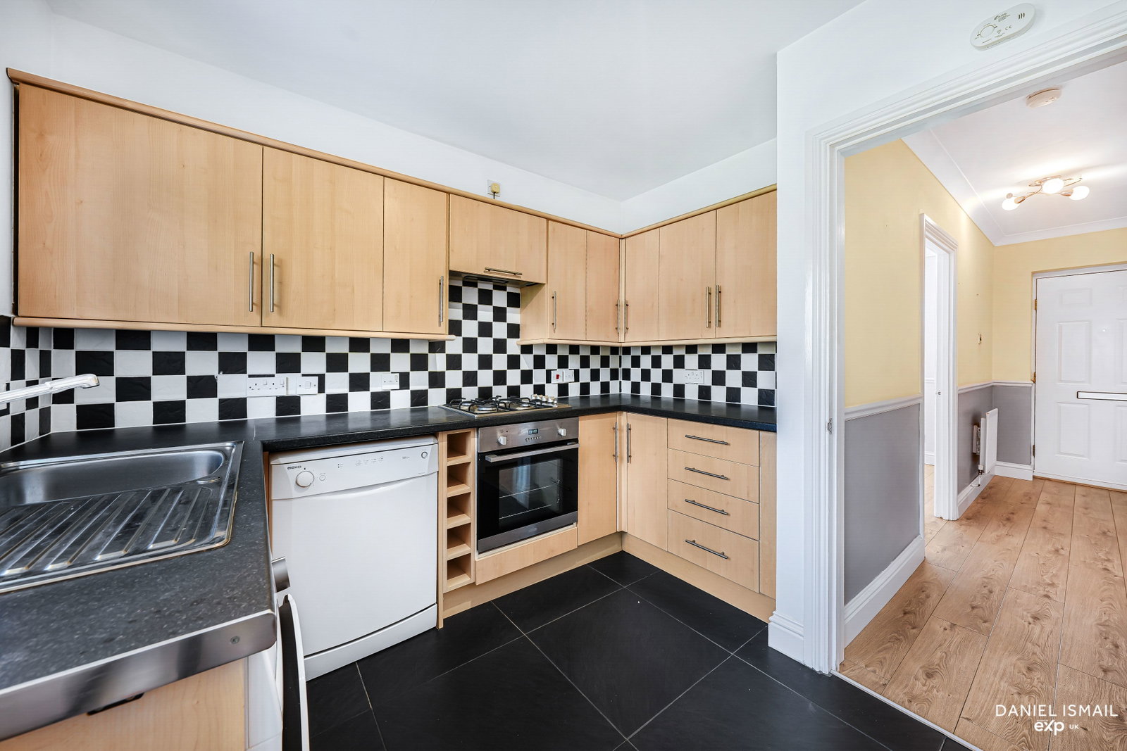 Detached House in Basildon
