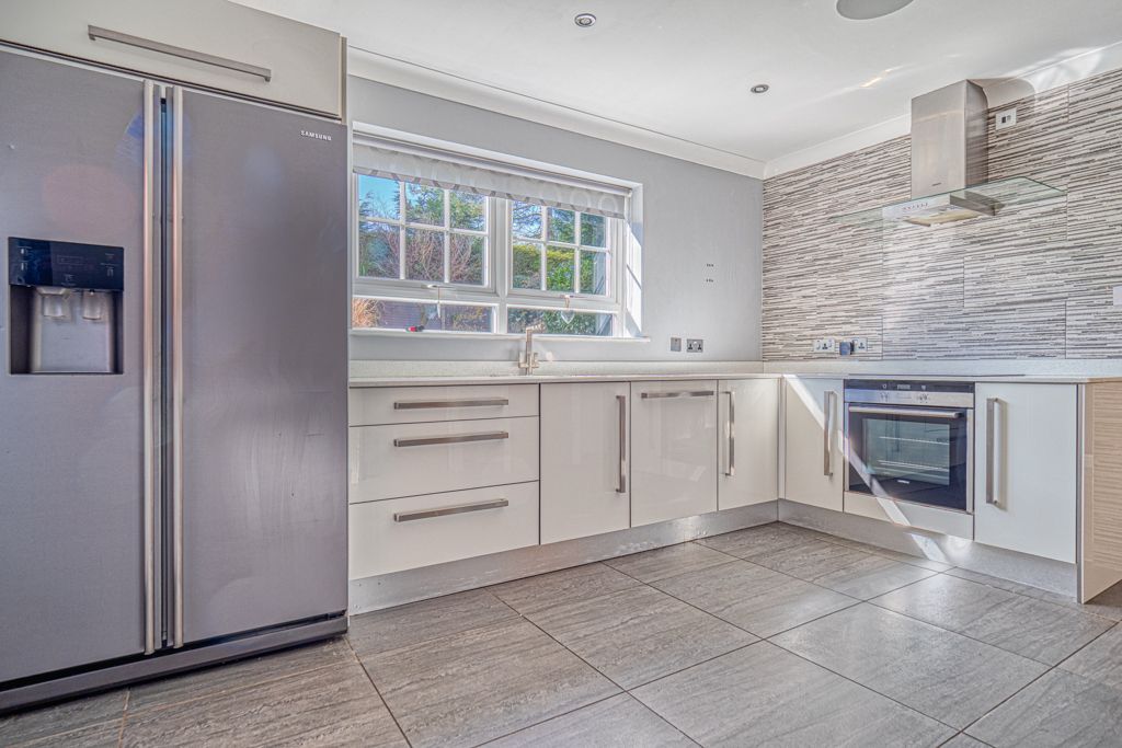 Detached House in Nottingham
