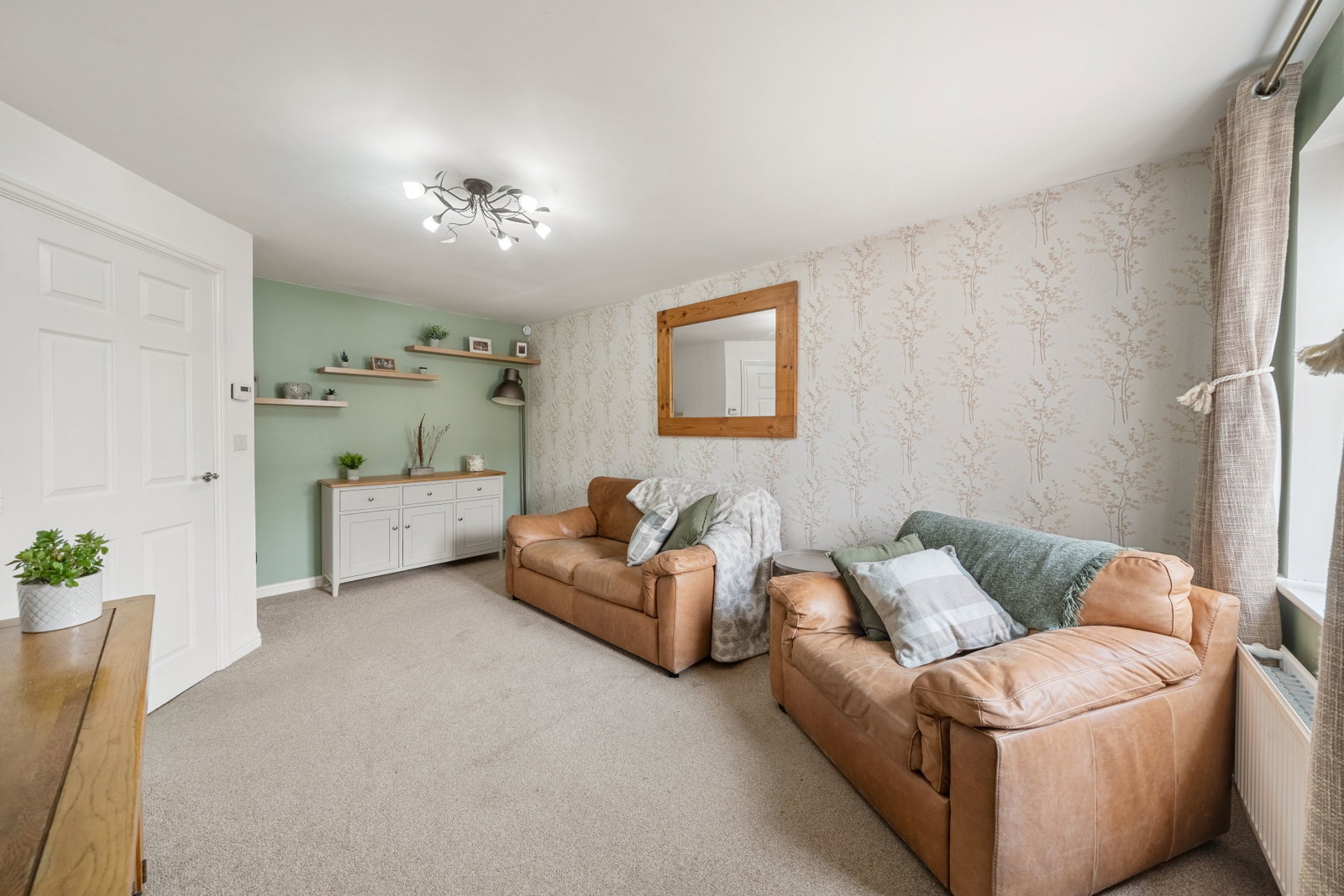 Semi Detached House in Bradford