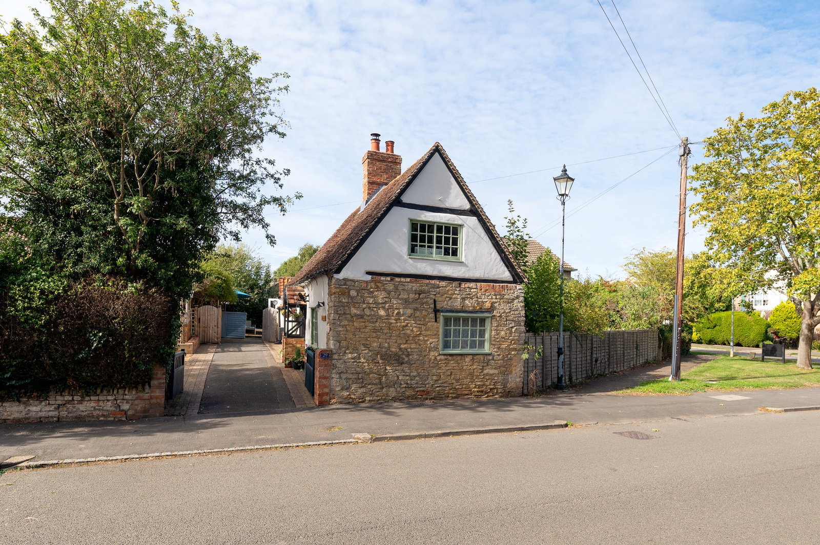 Detached House for sale in Bedford, High Street, Riseley, Bedfordshire