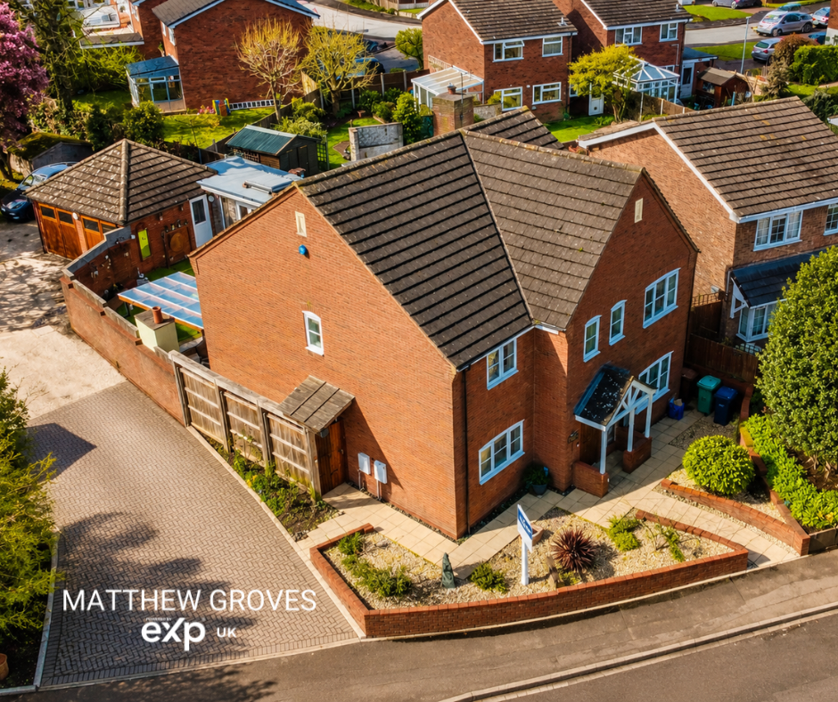 Detached House in Stafford