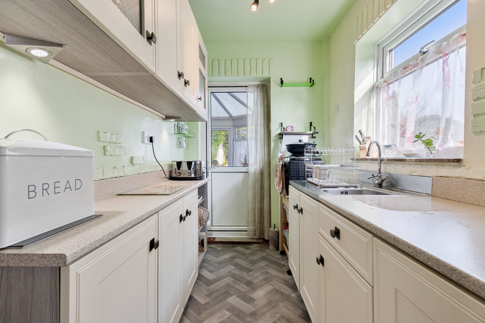 Semi Detached House in Pontefract