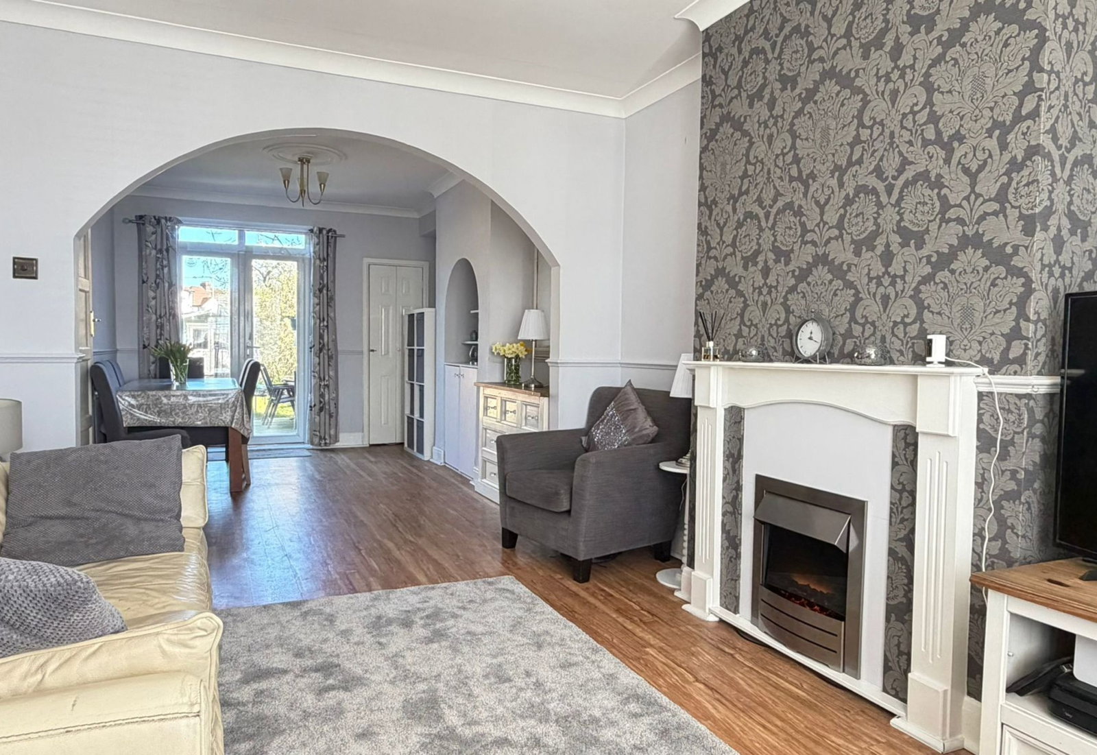 Terraced House in Romford