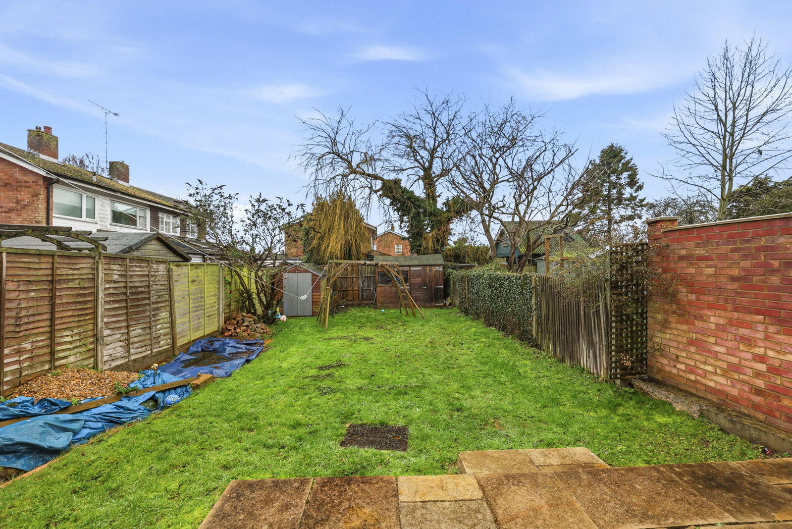 Semi Detached House for sale in Dunstable, Lakefield Avenue, Toddington, 919 m²