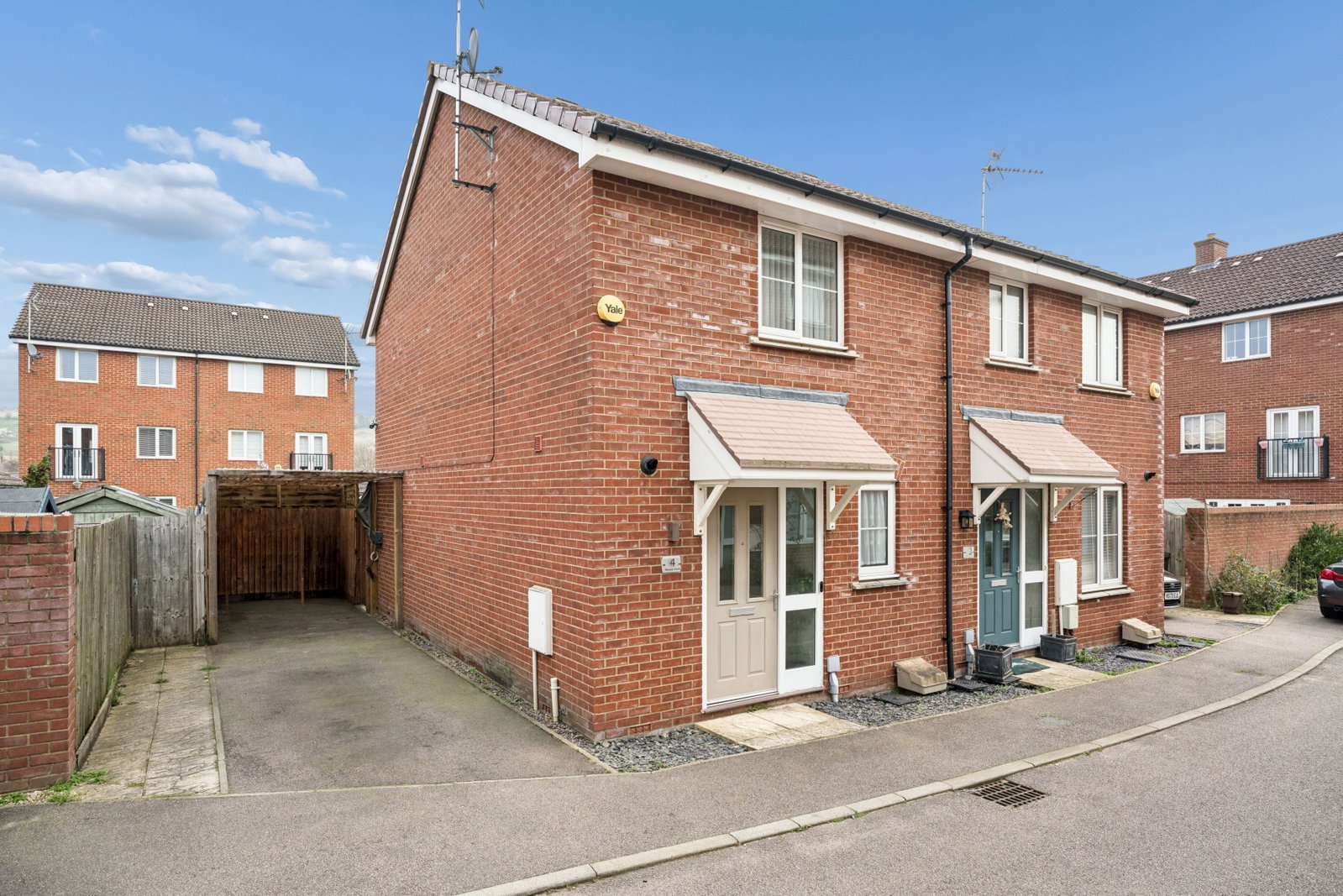 Semi Detached House in Dunstable