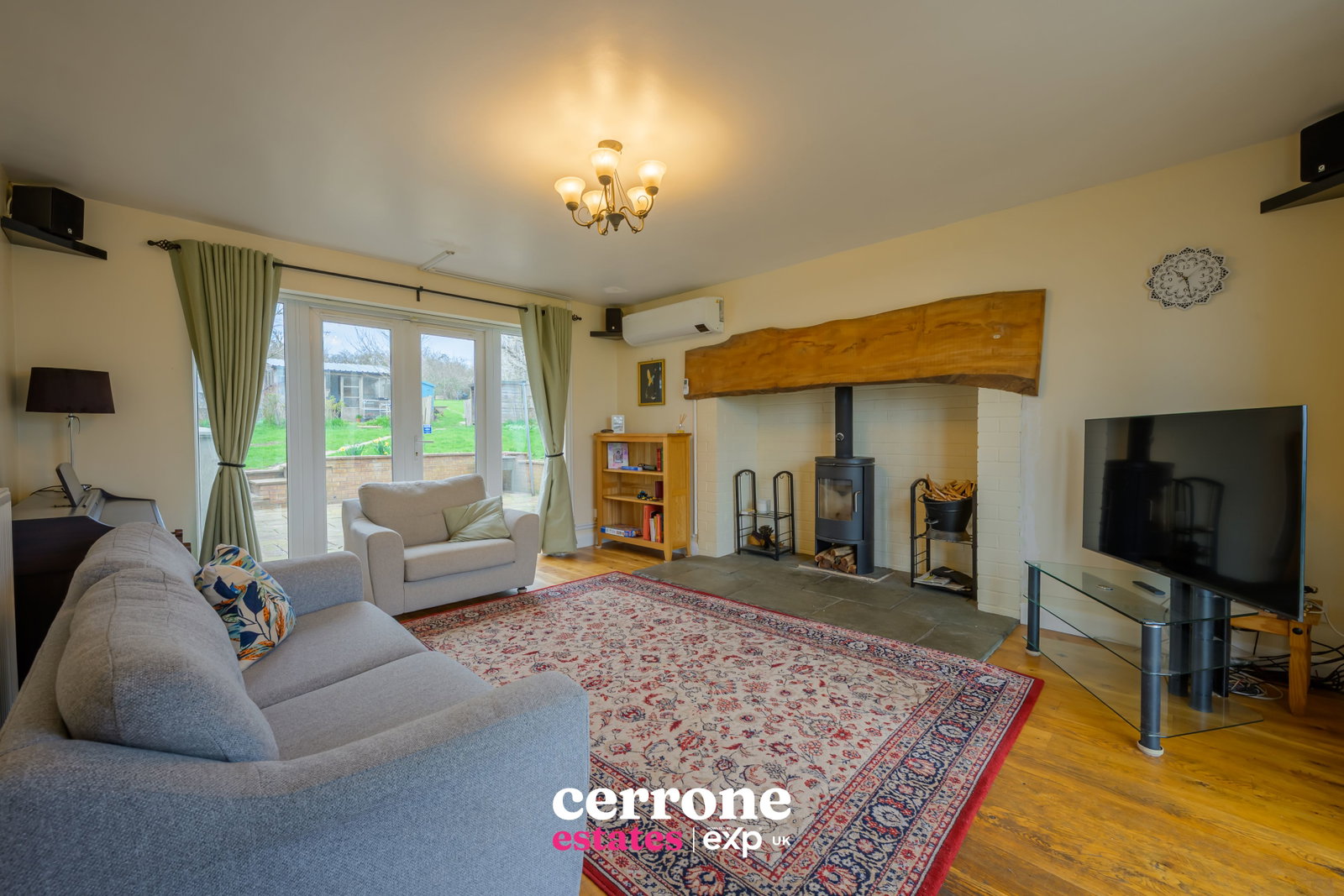 Semi Detached House in Bromsgrove
