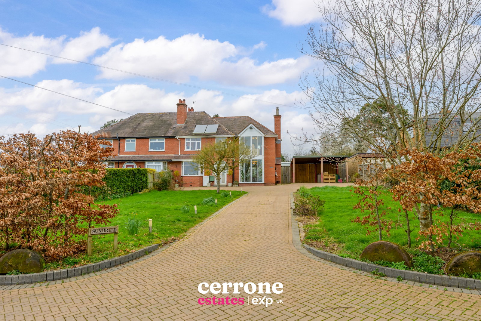Semi Detached House in Bromsgrove