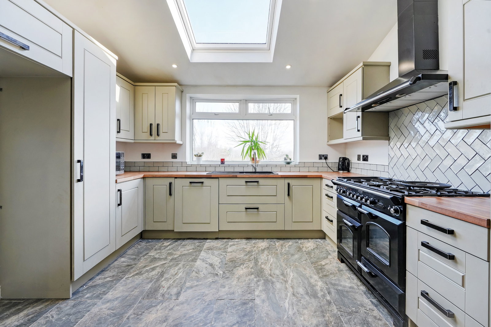 Semi Detached House in Sheffield
