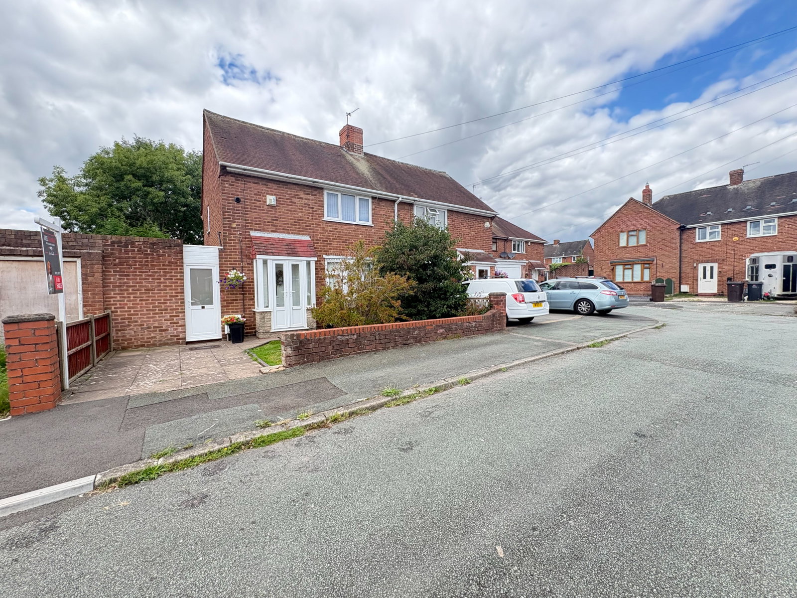 Semi Detached House for sale in Wolverhampton, Thornley Close, Ashmore Park, Wednesfield, Wolverhampton, WV11 2HD