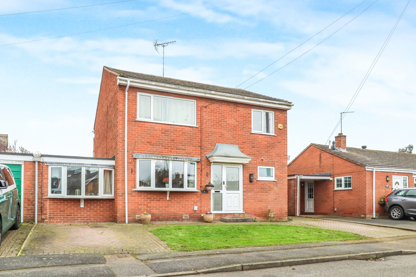 Link Detached House in Stratford-upon-Avon