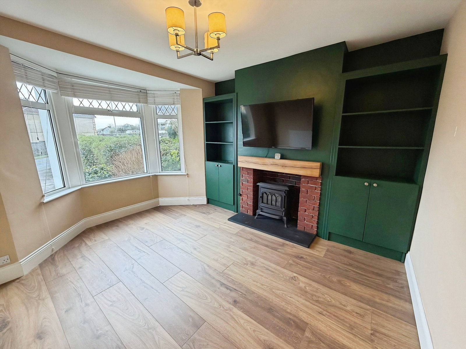 Semi Detached House in Swansea