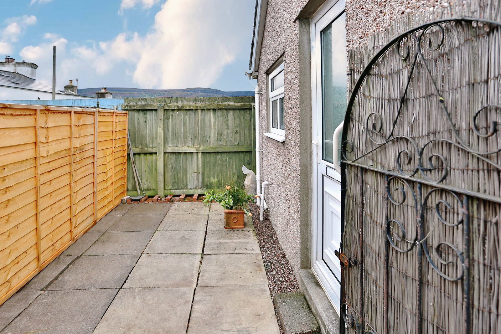 Semi Detached Bungalow in Crickhowell