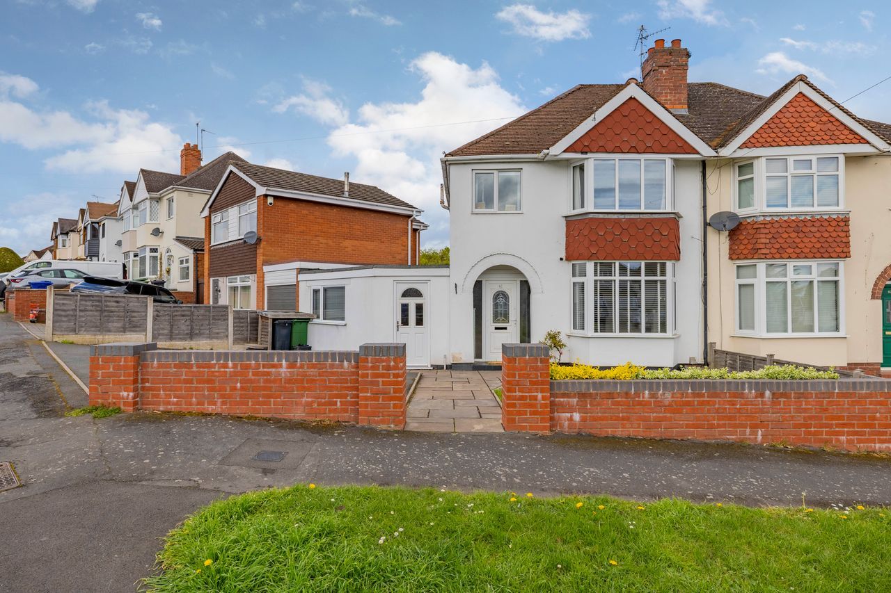 Semi Detached House in Stourbridge
