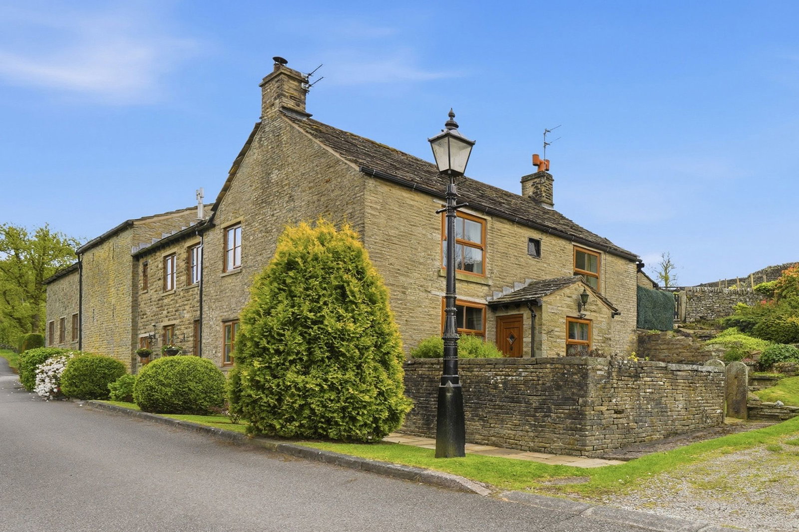 Farm or Barn in Macclesfield