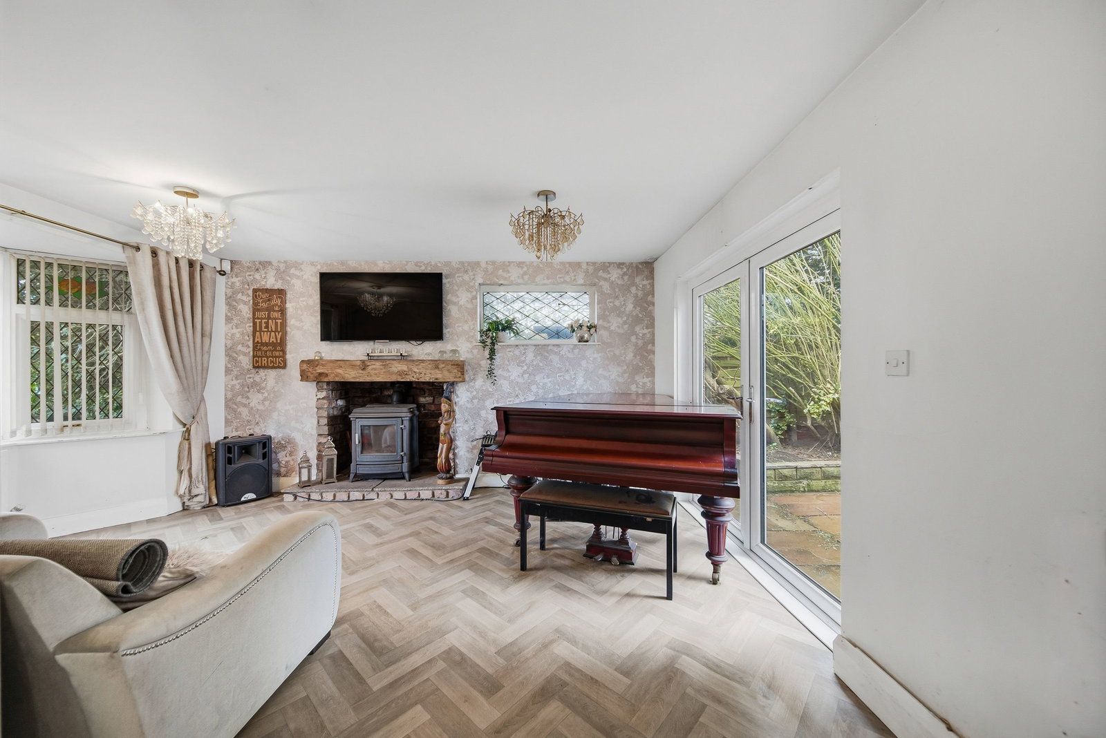 Semi Detached House in Blackburn