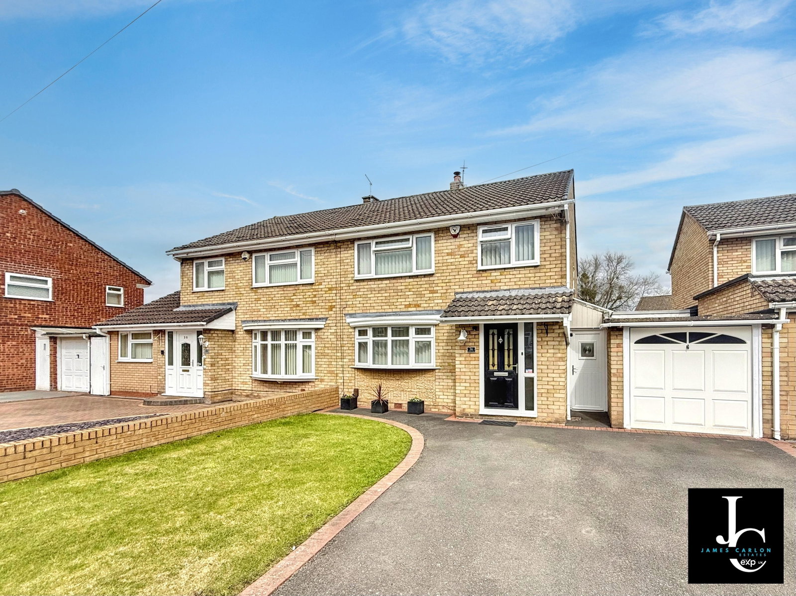 Semi Detached House in Telford
