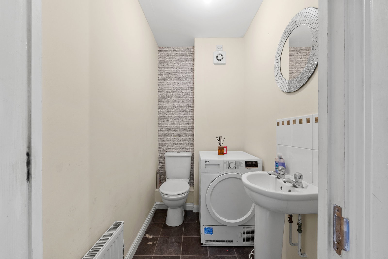 Terraced House in Epsom