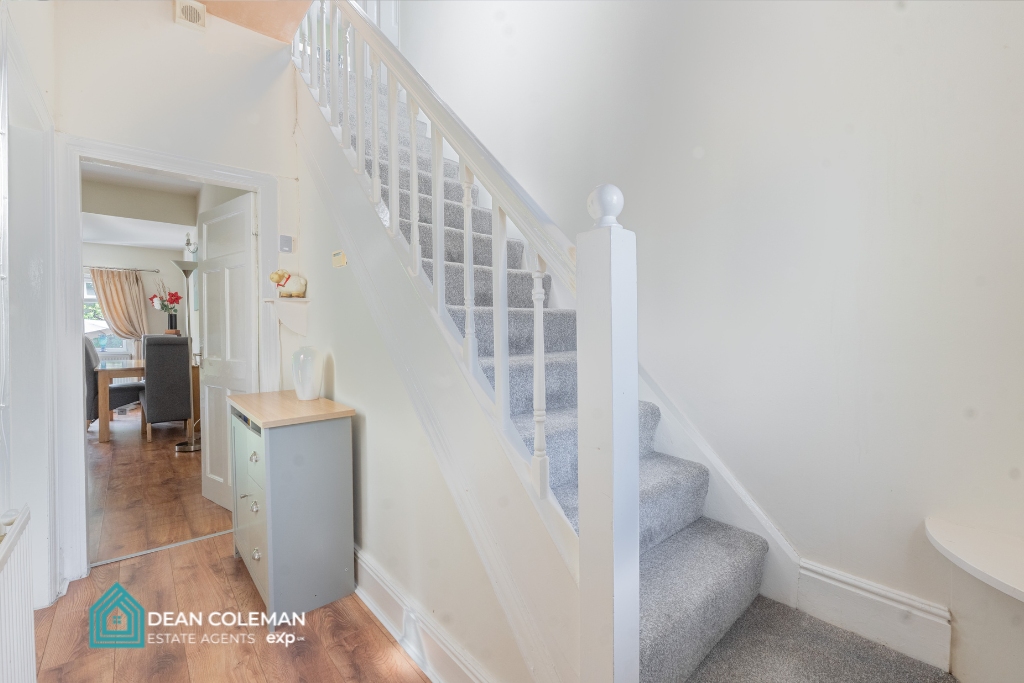 Semi Detached House for sale in Birmingham, Woodland Road, Northfield, B31 2HZ, 1333 m²