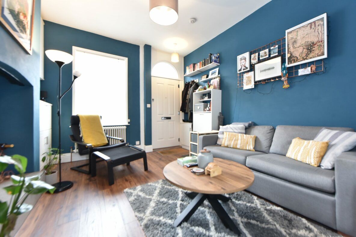Terraced House in Sale
