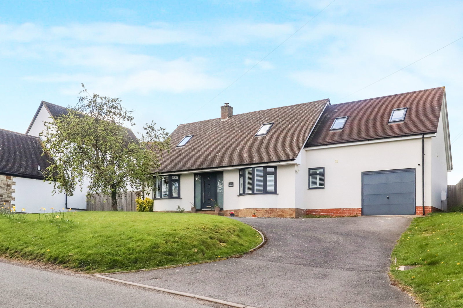 Detached House in Warwick