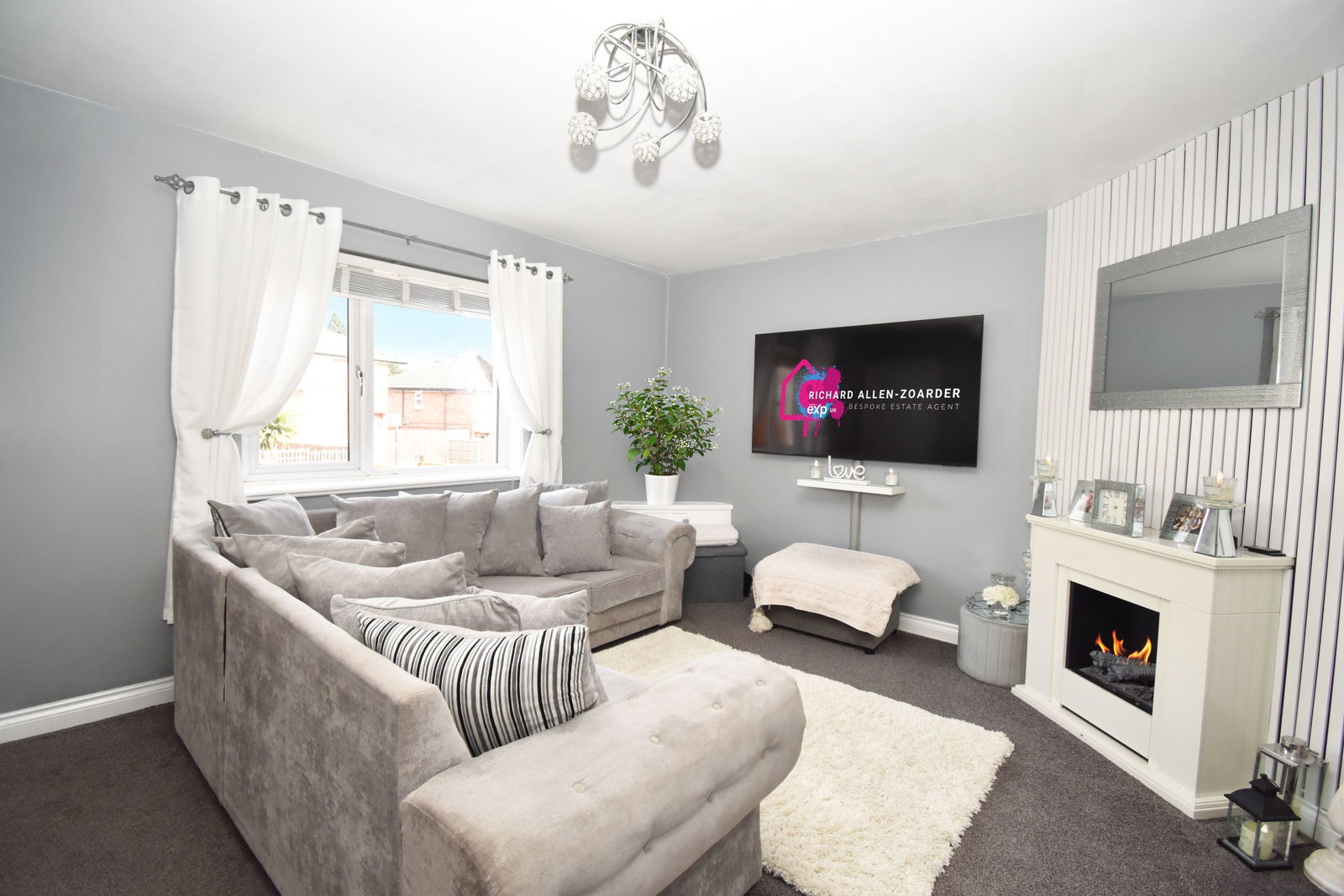 Semi Detached House in Dudley
