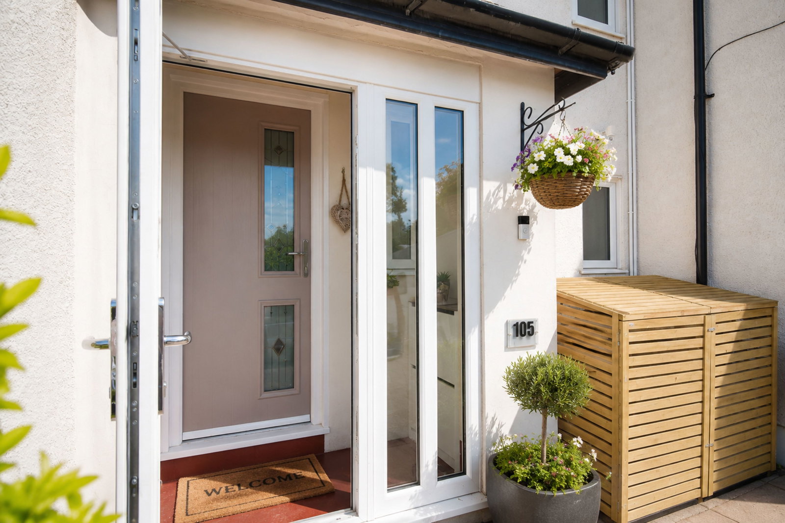 Detached House for sale in Wolverhampton, Oxbarn Avenue, Penn, Wolverhampton