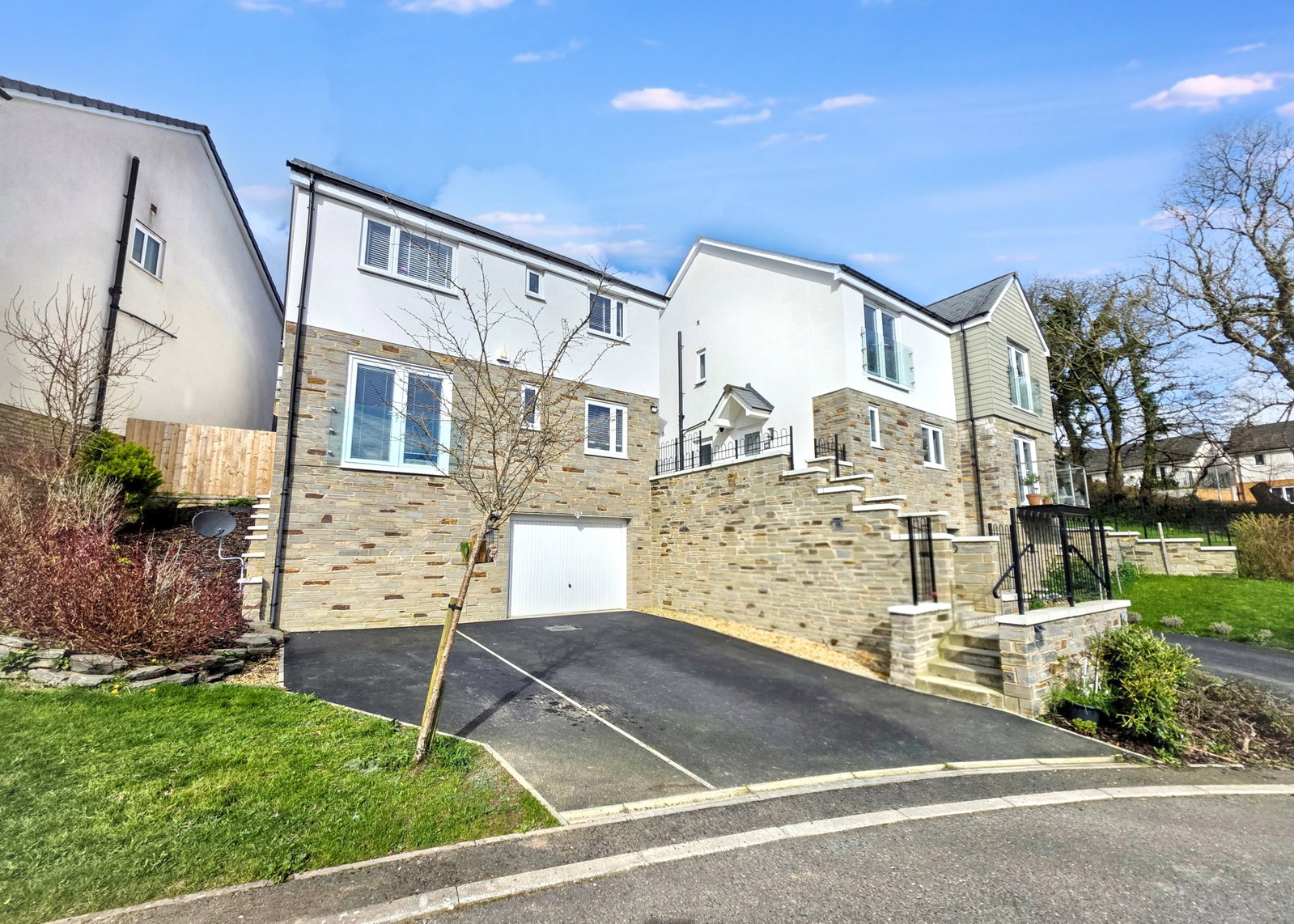 Detached House in Plymouth