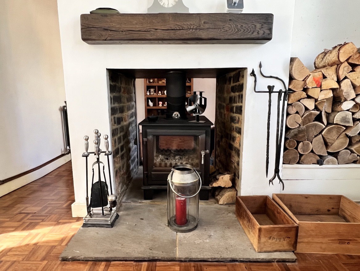 Semi Detached House in Edenbridge
