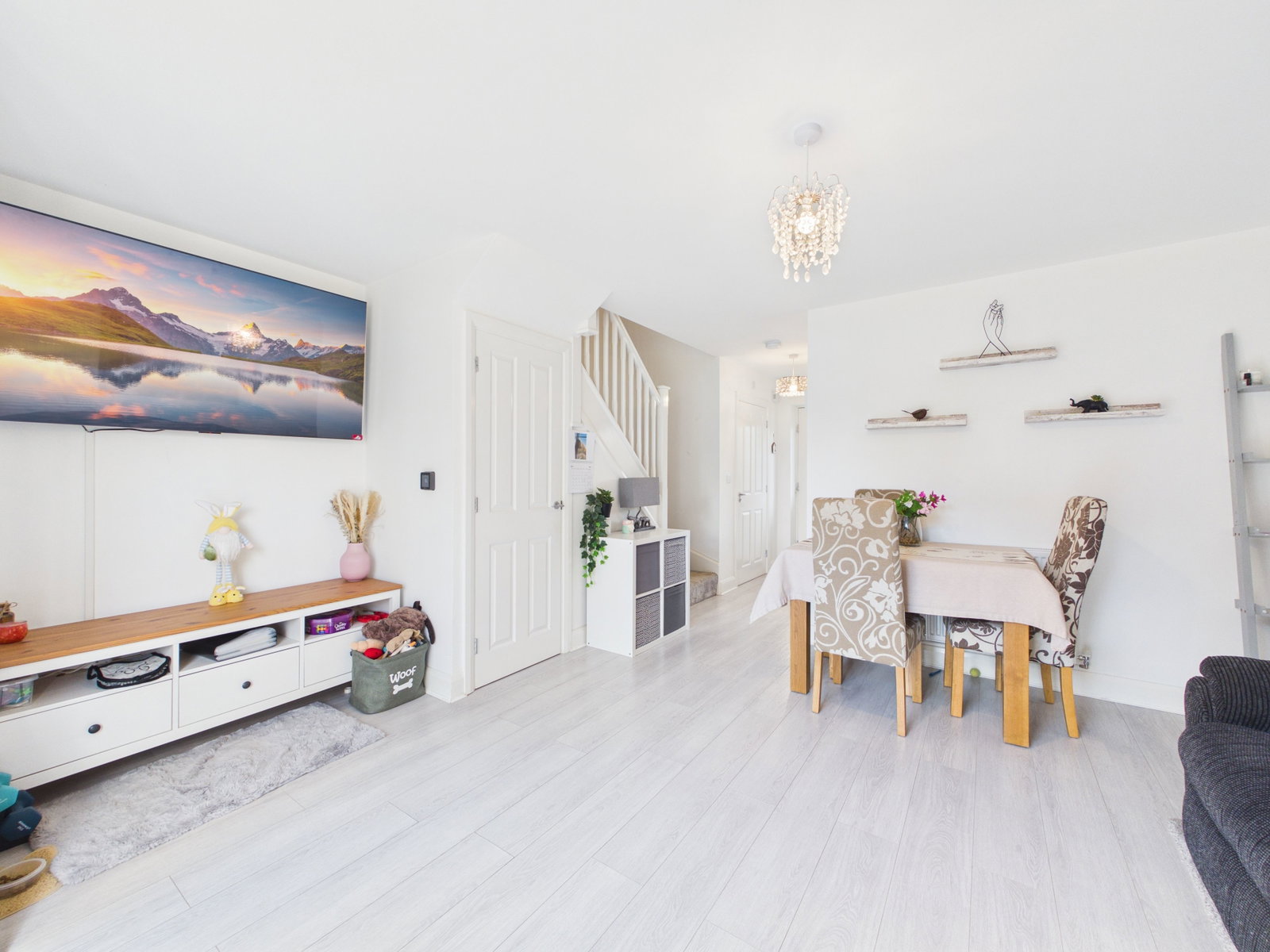 Semi Detached House in Telford