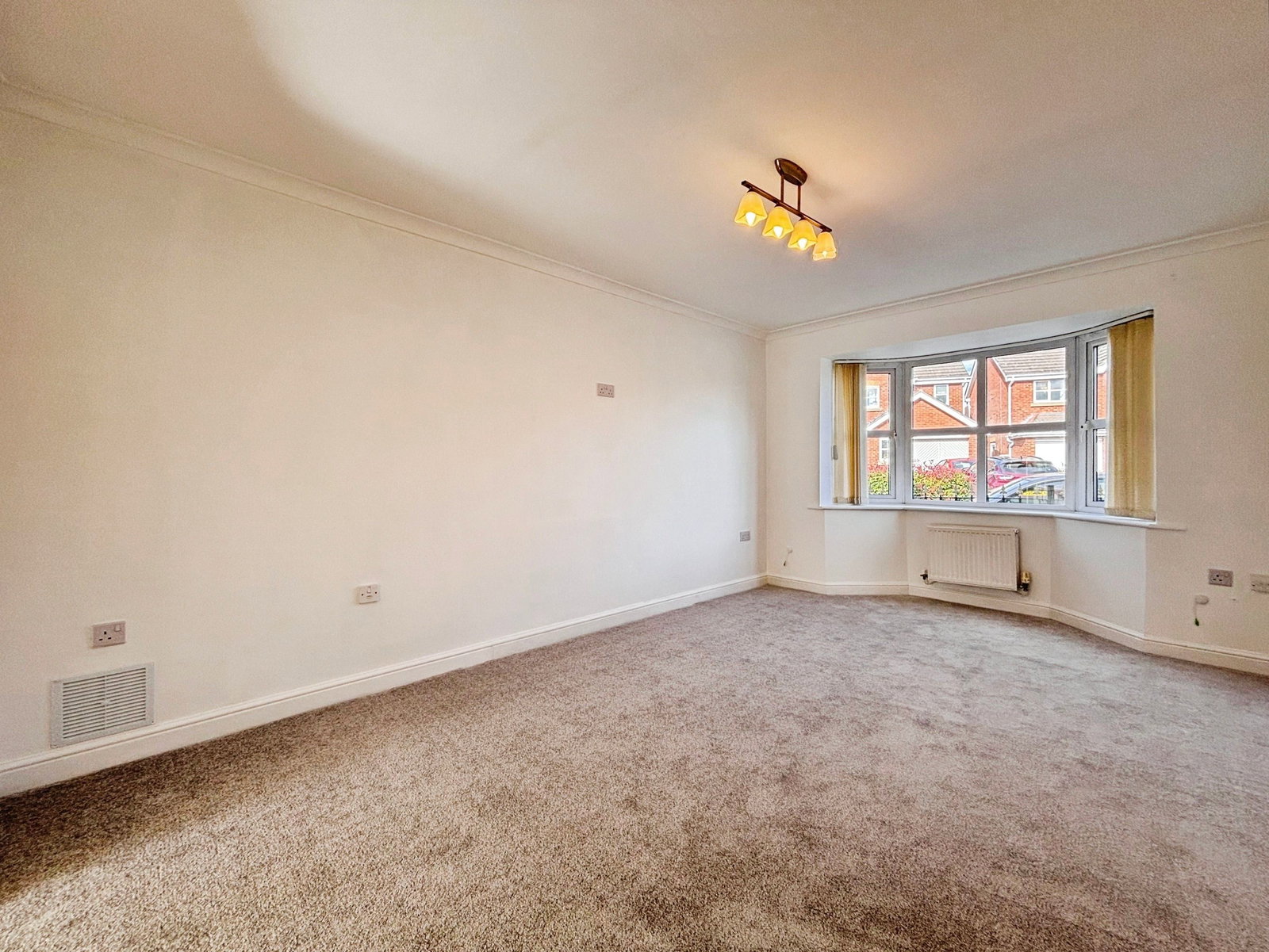 Detached House for sale in Sleaford, Juniper Way, Sleaford, NG34 7GP