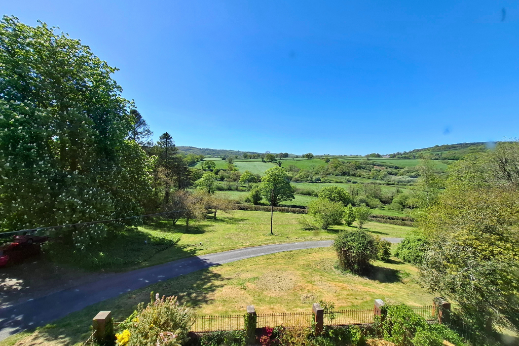 Detached House in Llandeilo