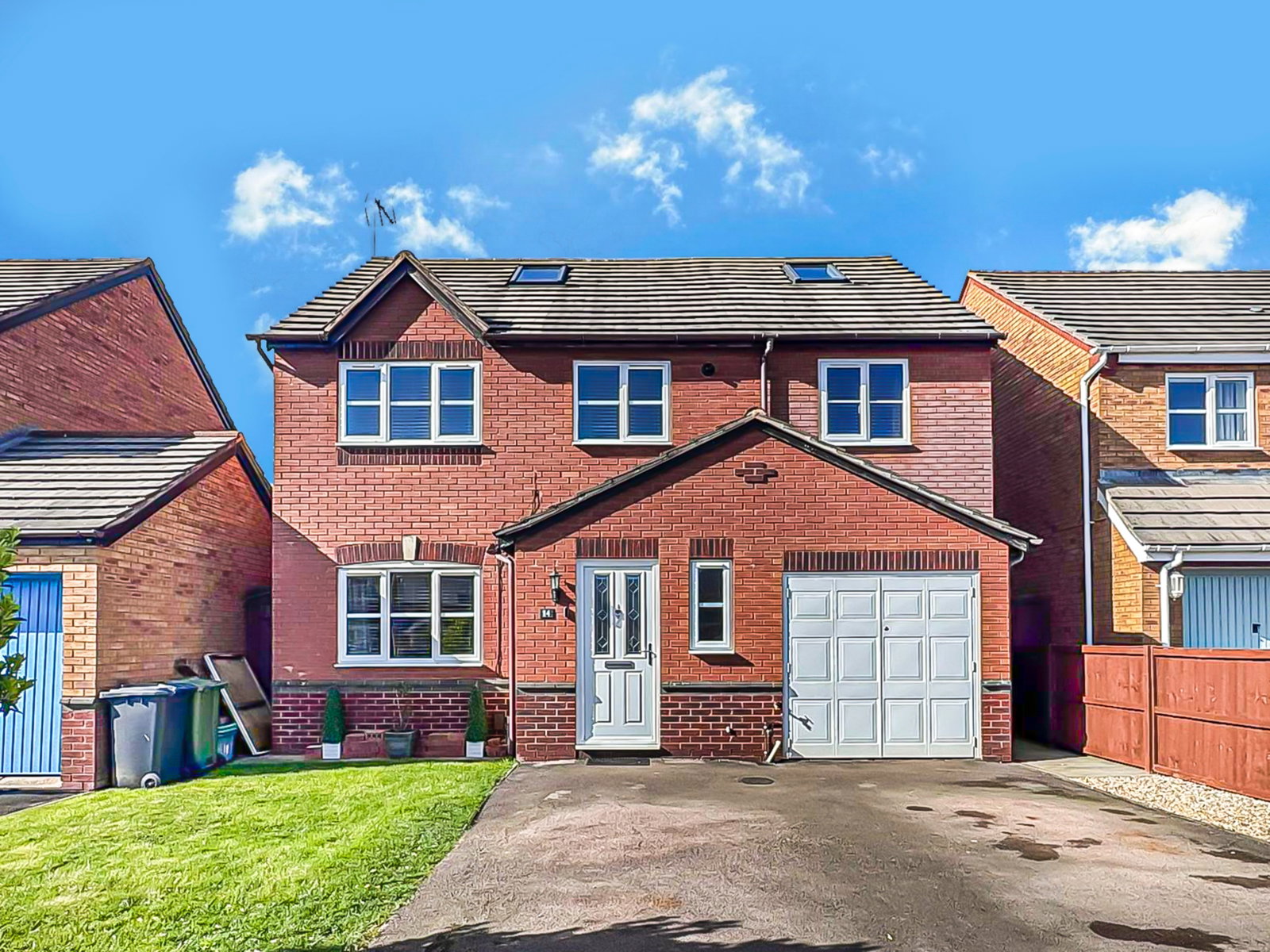 Detached House in Gloucester