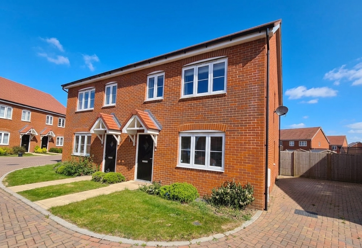Semi Detached House in Canterbury