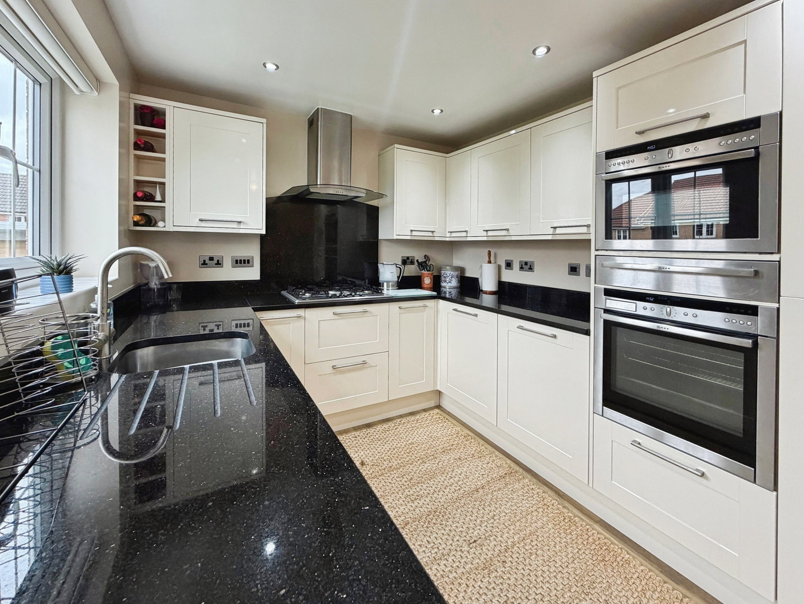 Detached House in Wakefield
