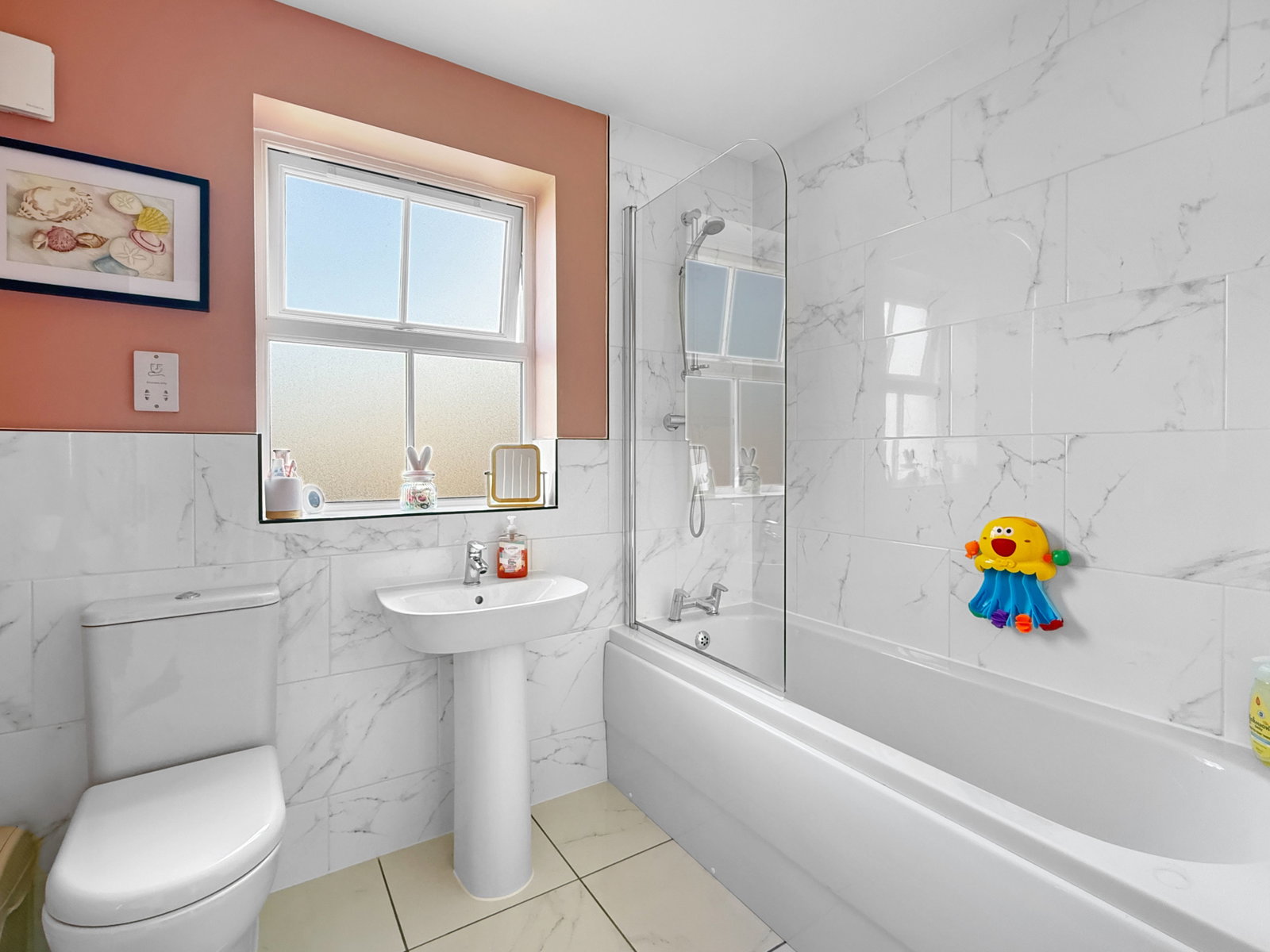Semi Detached House in Telford
