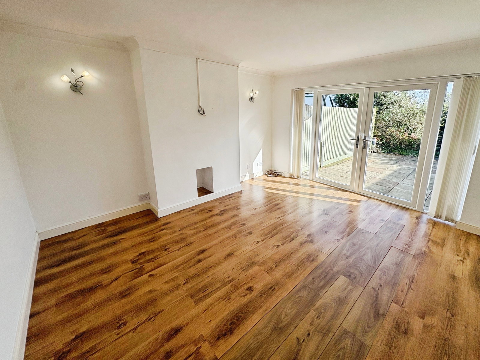 Semi Detached House in Porthcawl