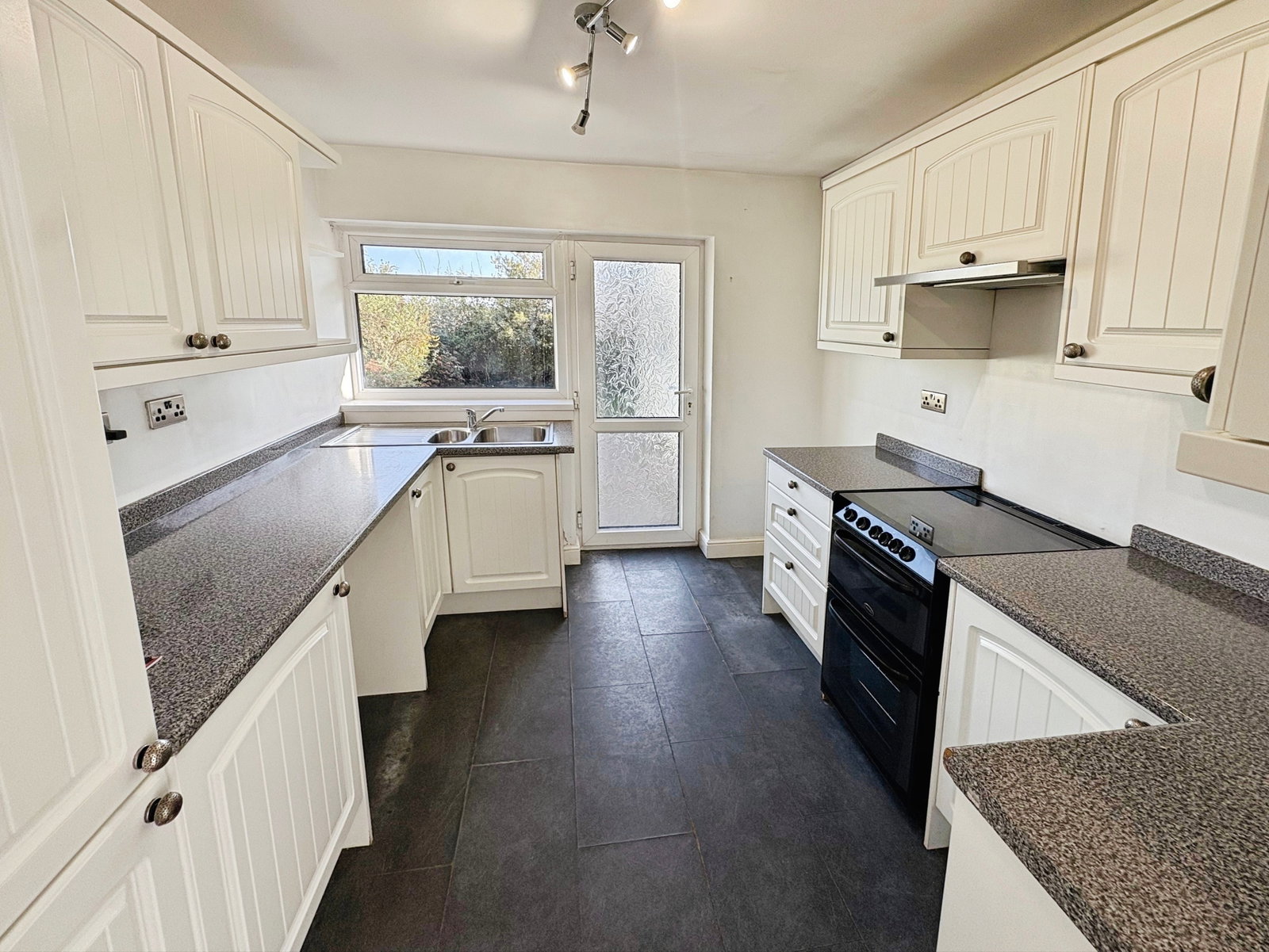 Semi Detached House in Porthcawl