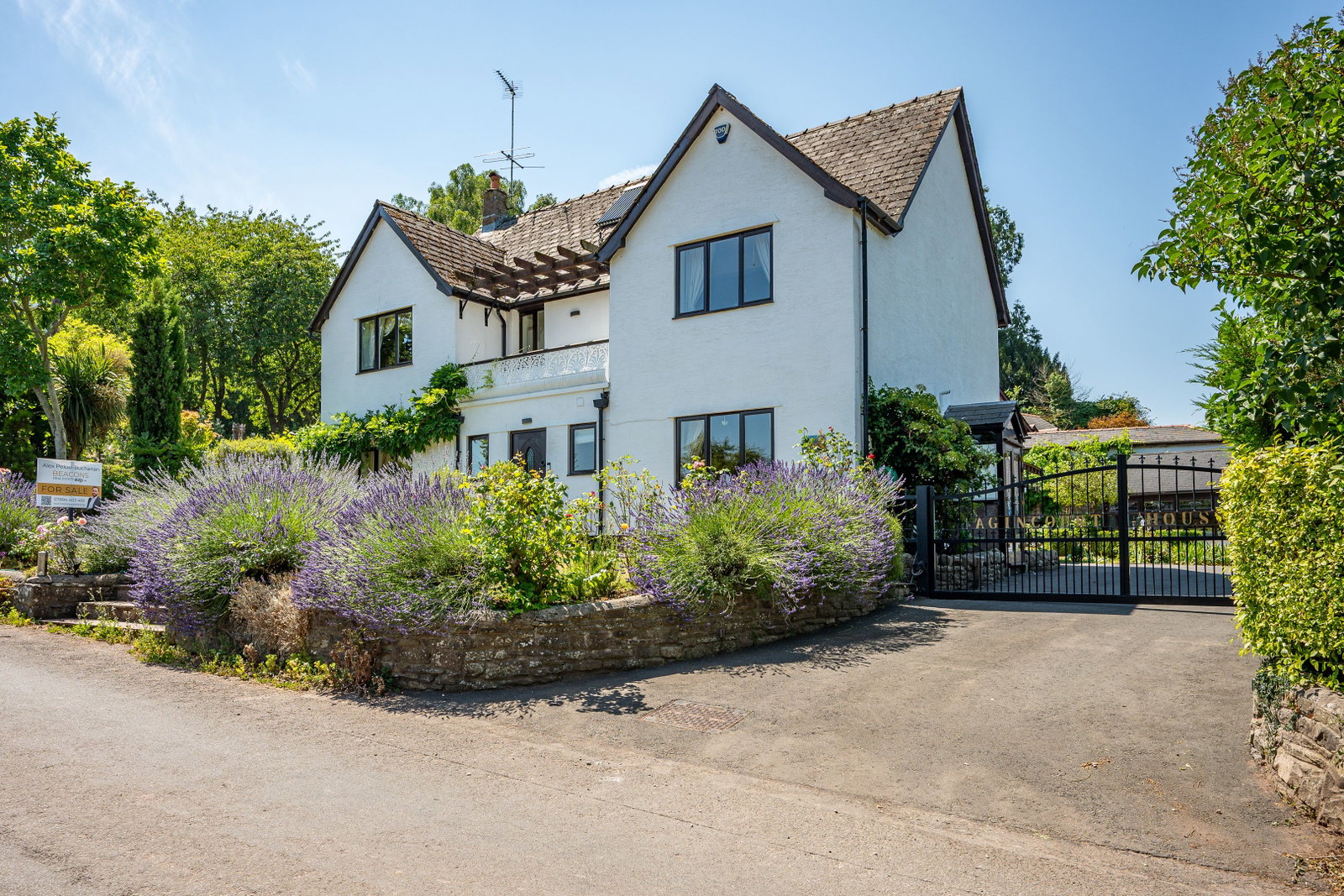 Detached House in Abergavenny