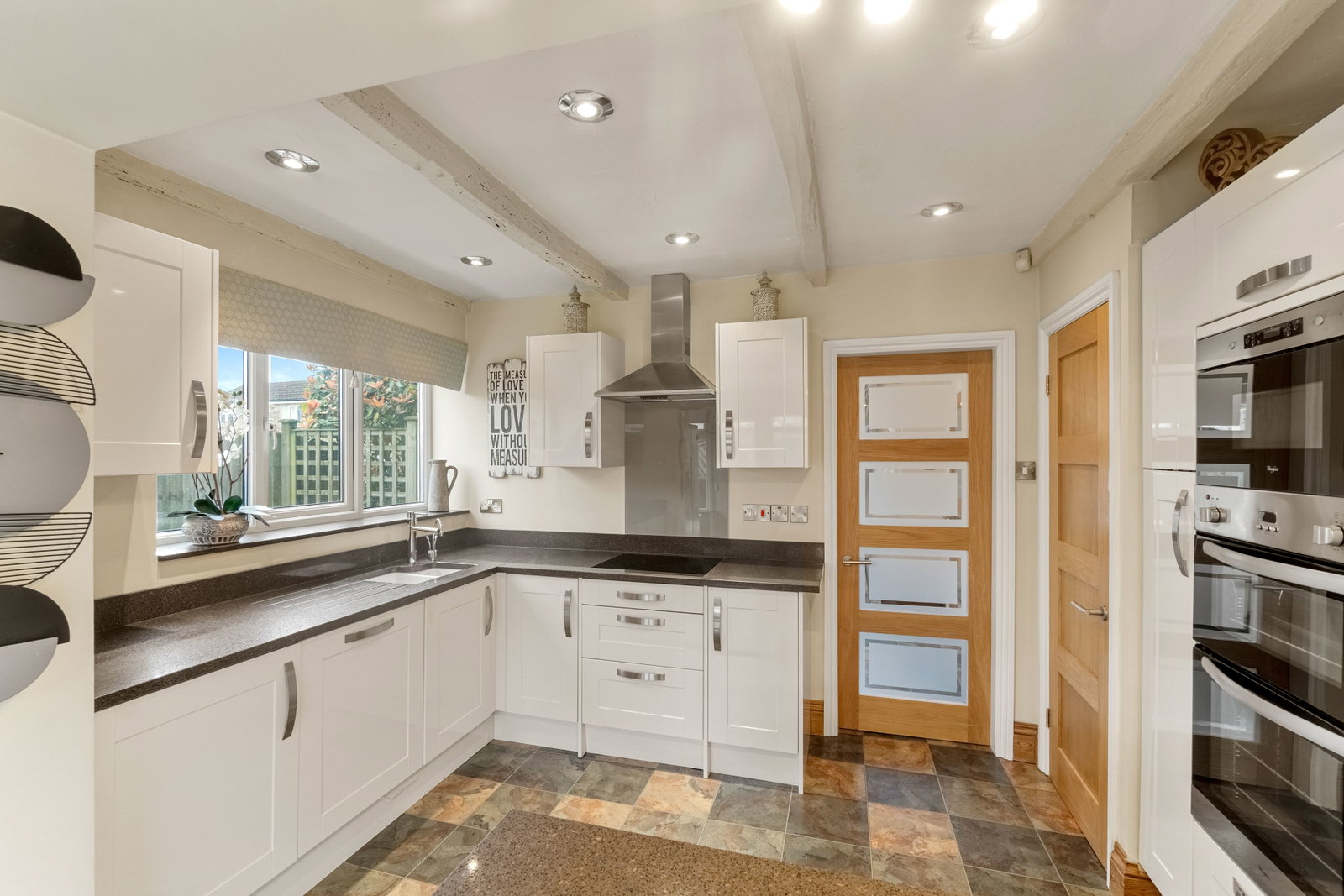Detached House in Leeds