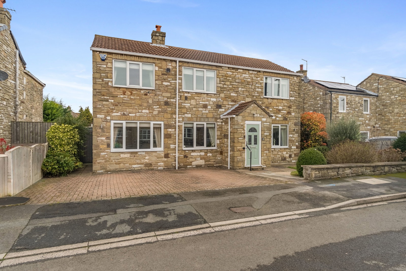 Detached House in Leeds