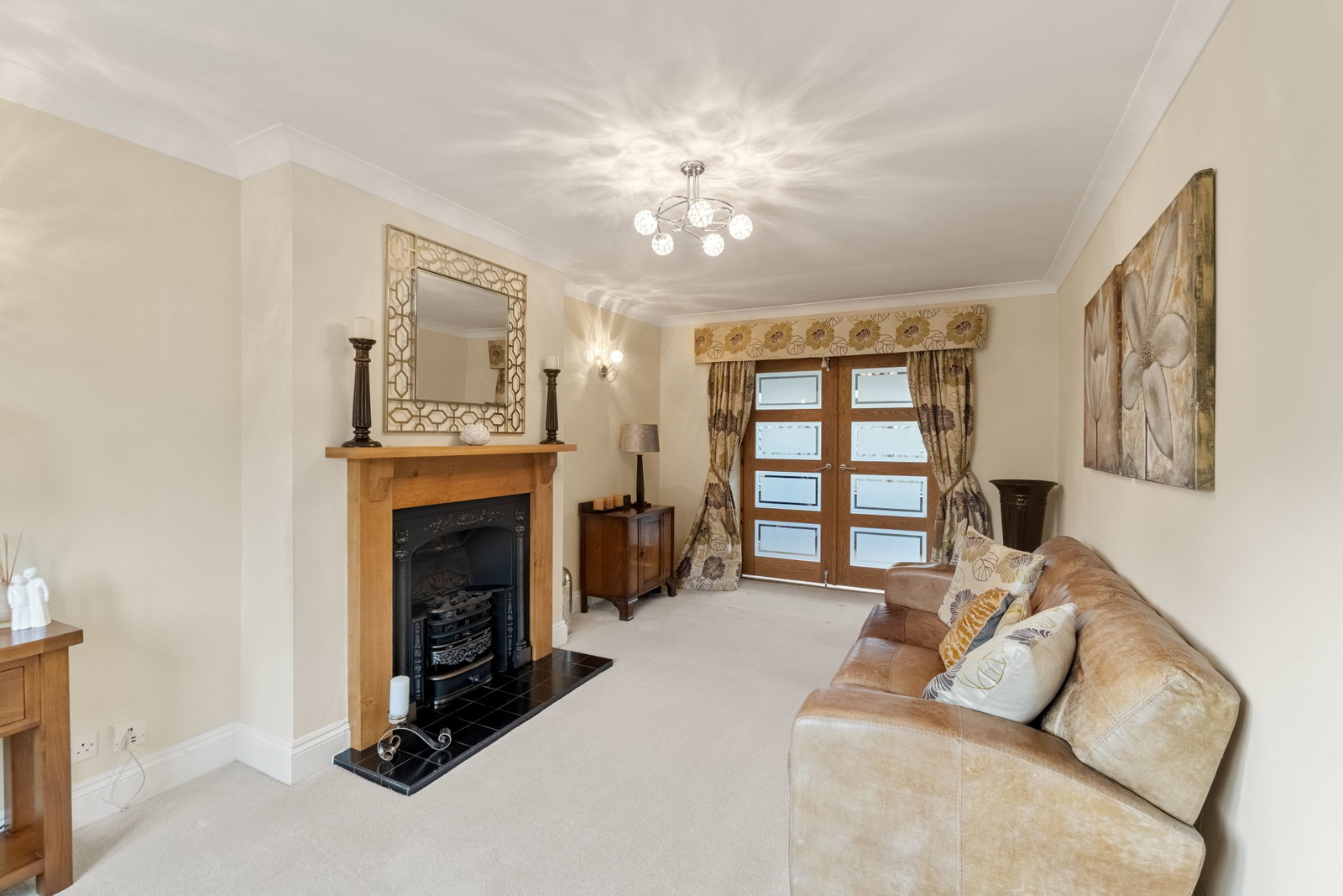 Detached House in Leeds