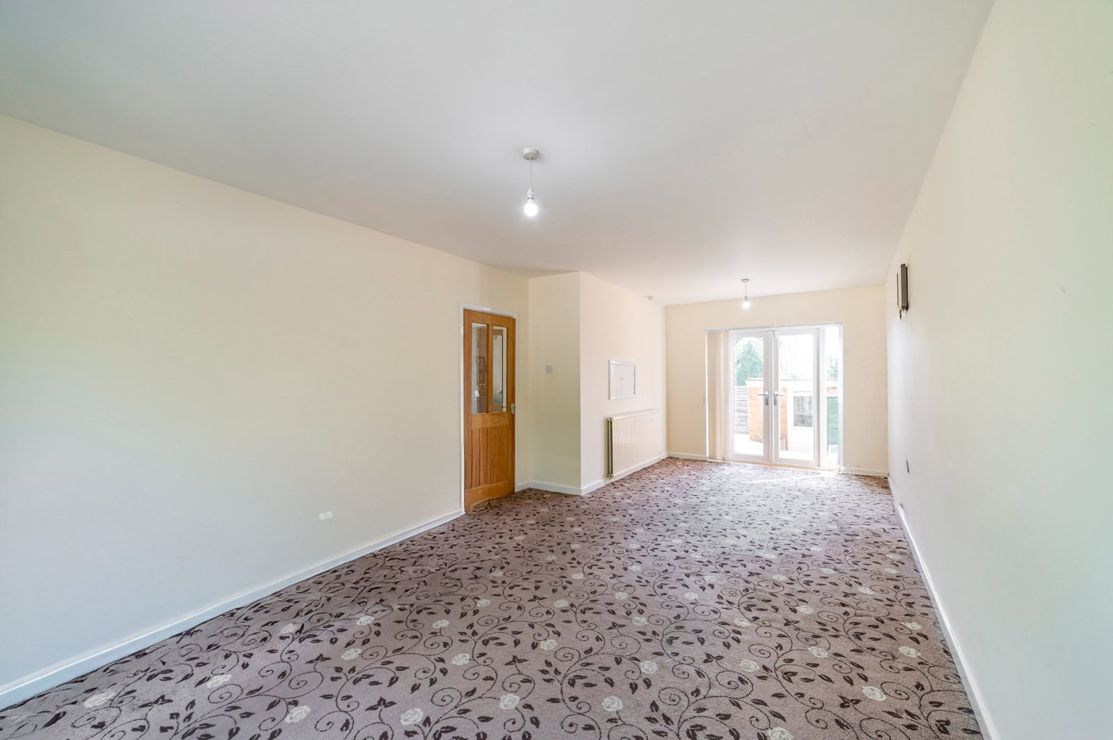 Semi Detached House in Ashton-under-lyne